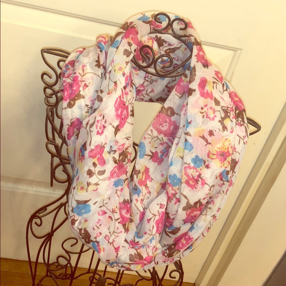 Infinity scarf